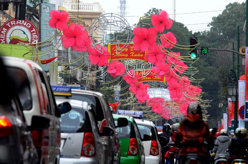 Hanoi decorated for Tet